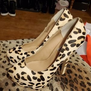 Steve Madden pump